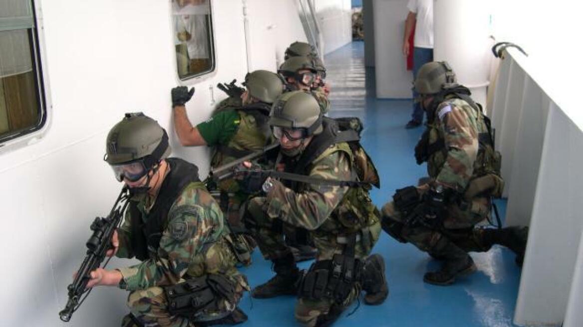Hellenic CG Special Forces storm vessel south of Crete loaded with tons of cannabis
